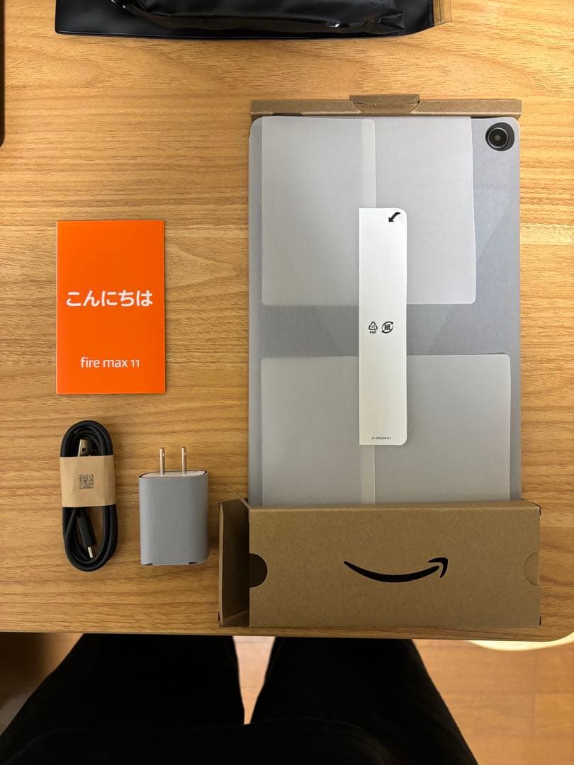 Amazon Fire Max 11 64GB MOFT スタンド付き