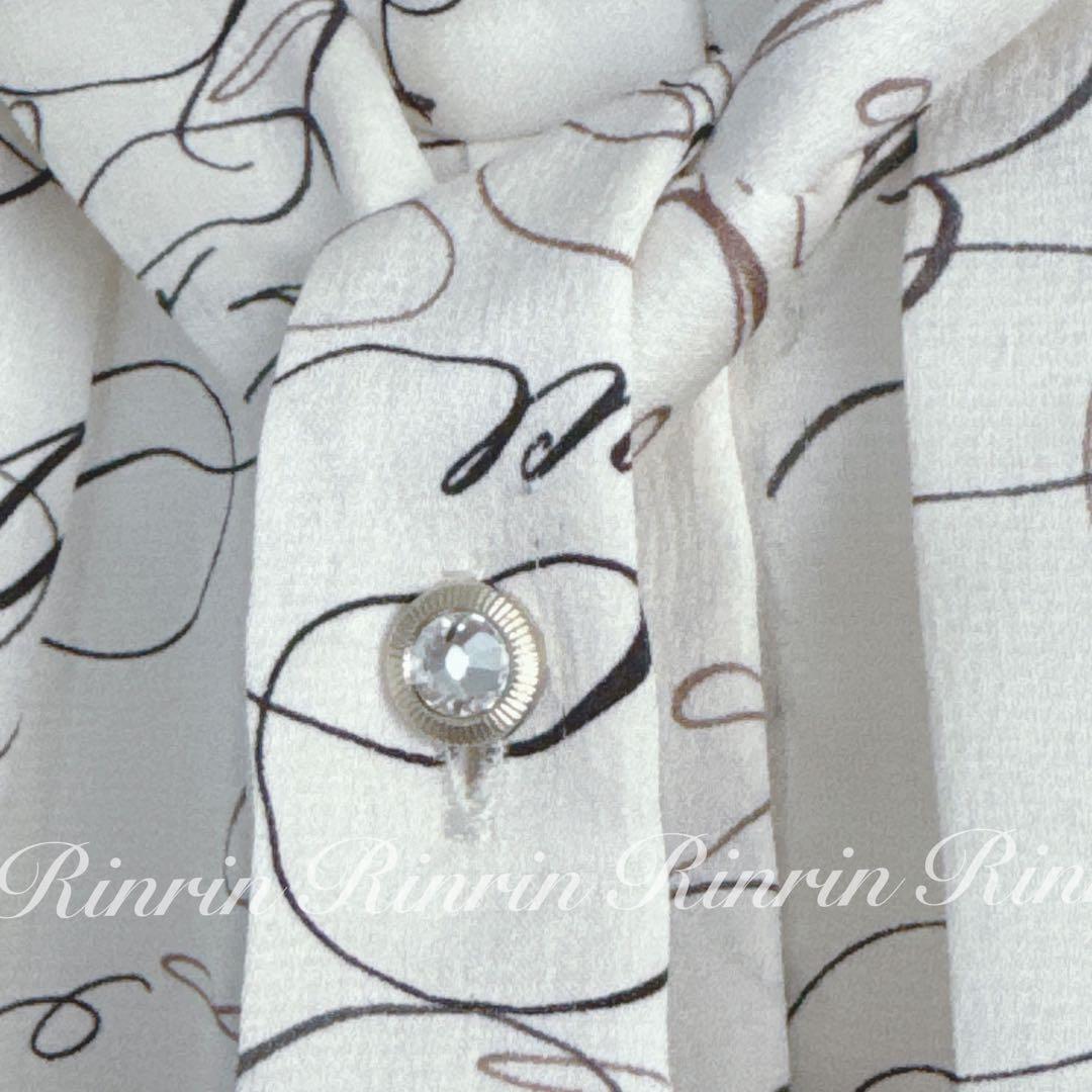 専用です。ANAYI カリグラフィープリントビジュータイ ブラウス 38