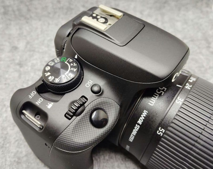 Canon 　EOS Kiss X７　標準ズームレンズキット