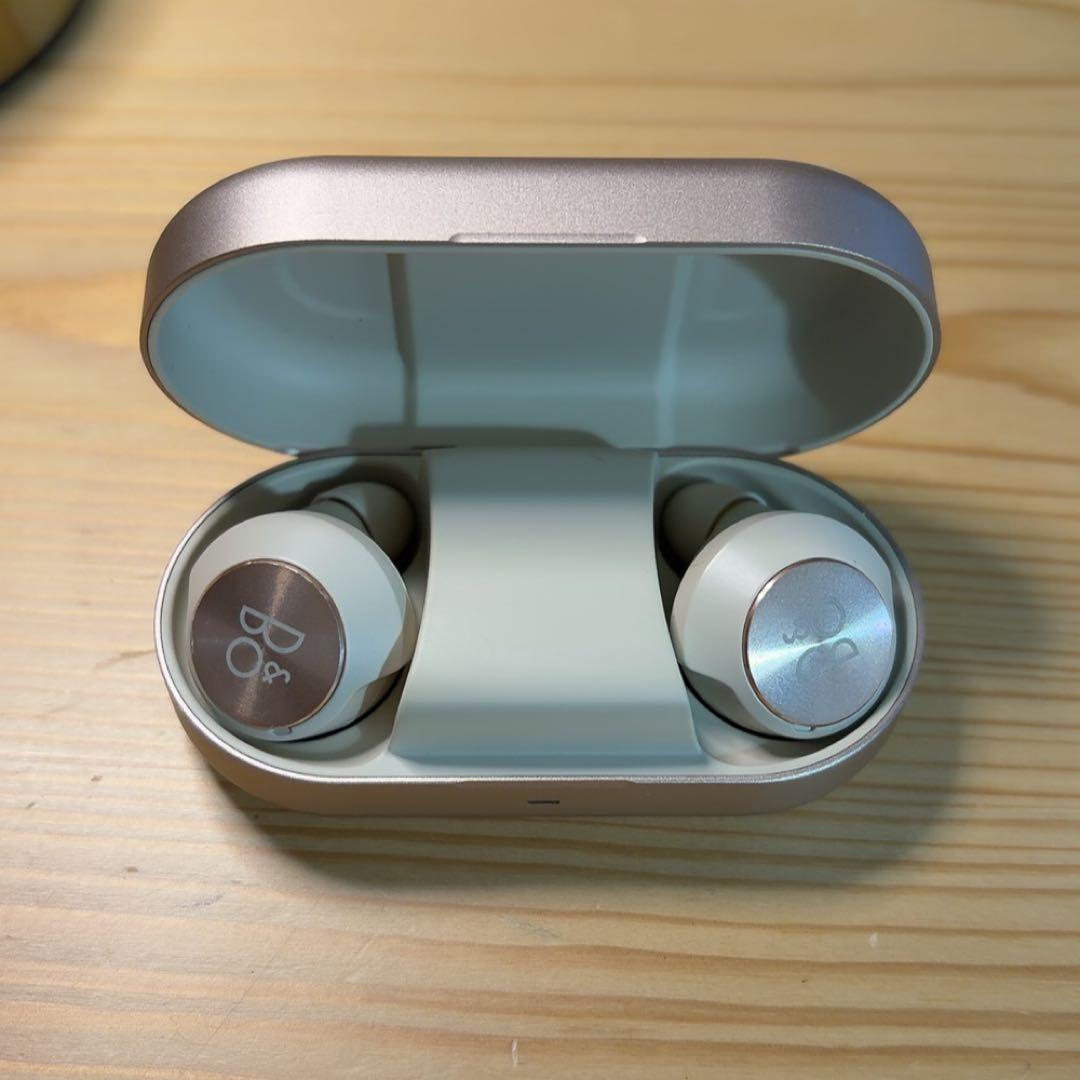 Bang & Olufsen Beoplay EQ ワイヤレスイヤホン
