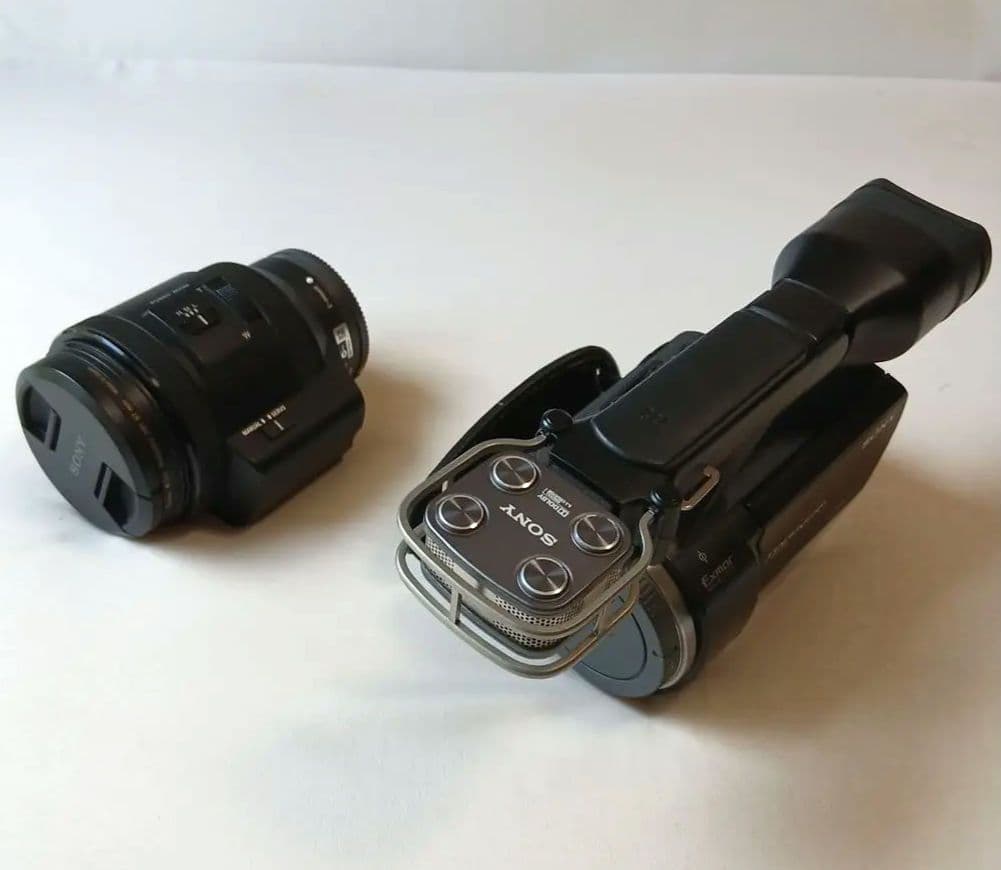 SONY レンズ交換式ビデオカメラ　NEX-VG30H　パワーズームレンズ付き