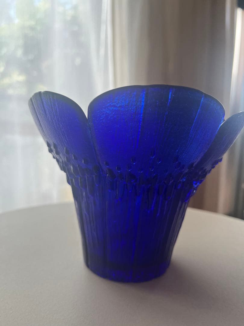 Lasisepat 社のヴィンテージ　フラワーベース