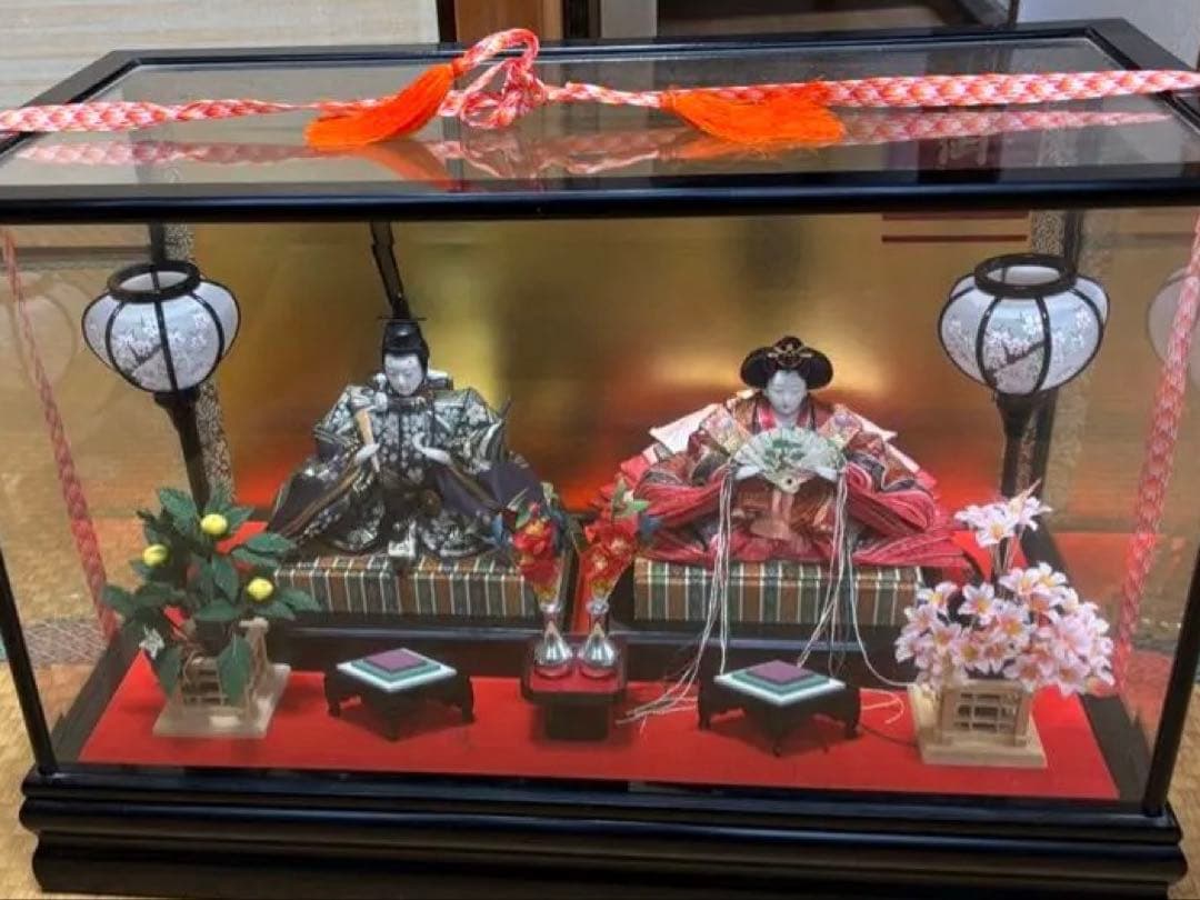 極美品★ひな人形 ★ガラスケース付き★伝統的デザイン
