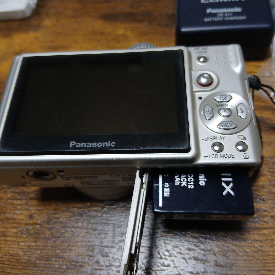 パナソニック コンパクトデジカメ LUMIX　DMC-LX2