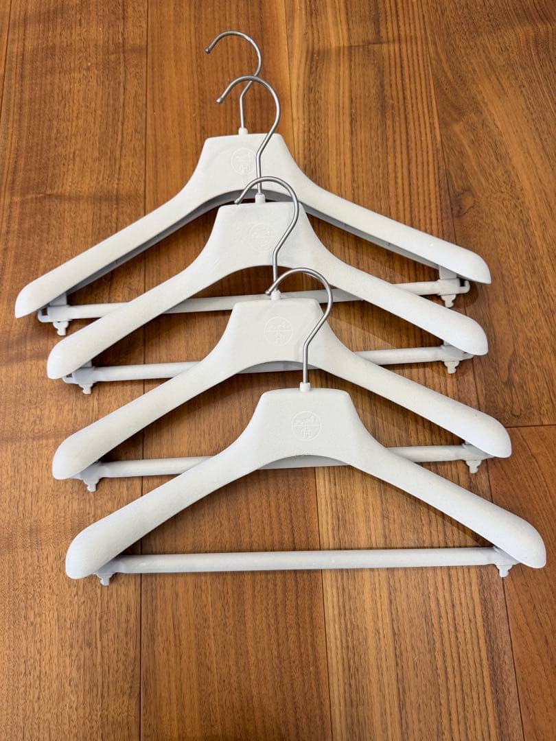【エルメス】ハンガー50本セット