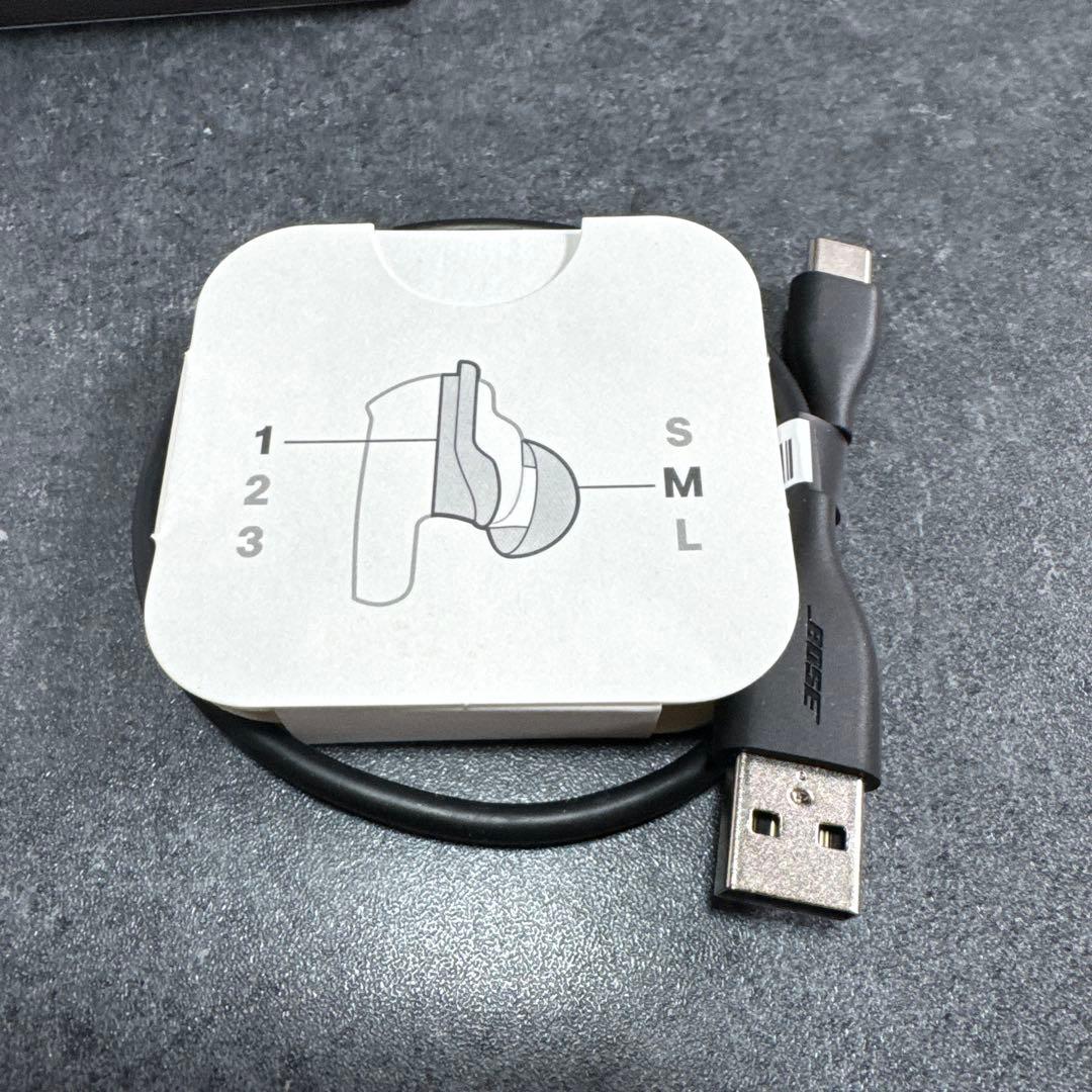BOSE ワイヤレスイヤホン ブラック　箱あり
