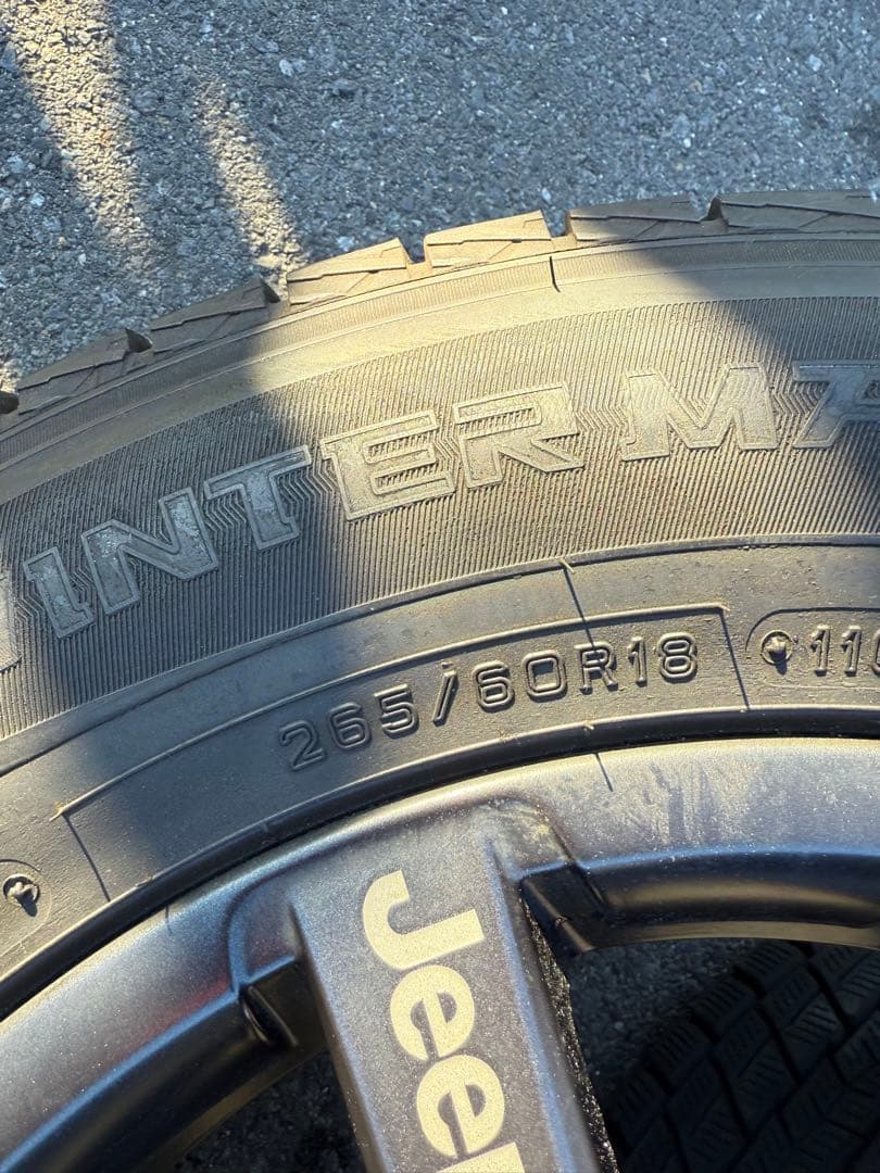 JEEP 純正ホイール　265/60R18 WINTERMAX 22年製