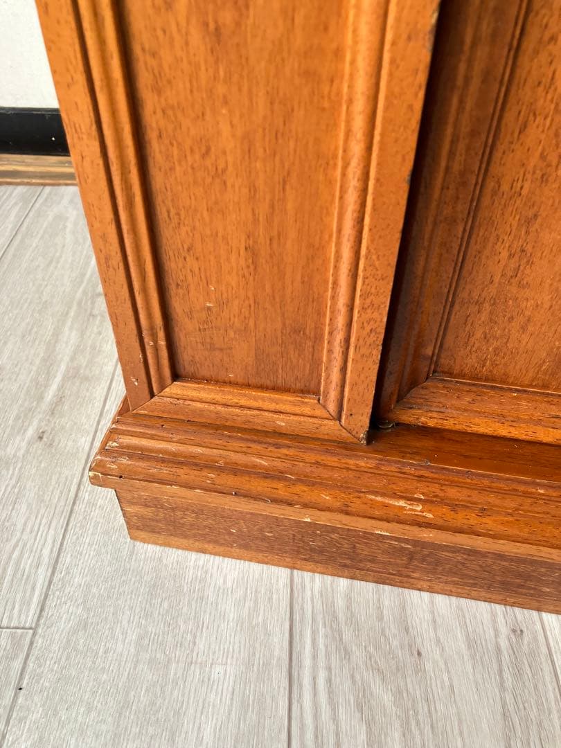 ズーシー出品 イタリア製 高級輸入家具 本棚 飾り棚 キャビネット