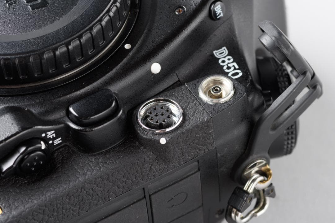 Nikon ニコン D850 デジタル一眼レフカメラ