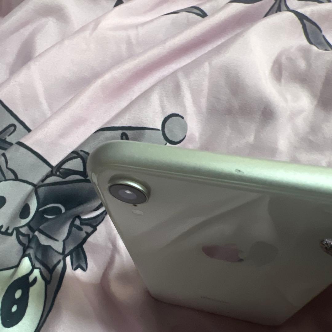 Apple iPhone XR ホワイト