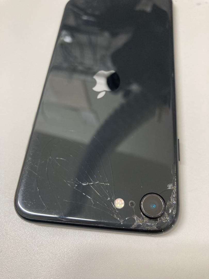 iPhone SE 2 64GB ブラック　SIMフリー　K1988