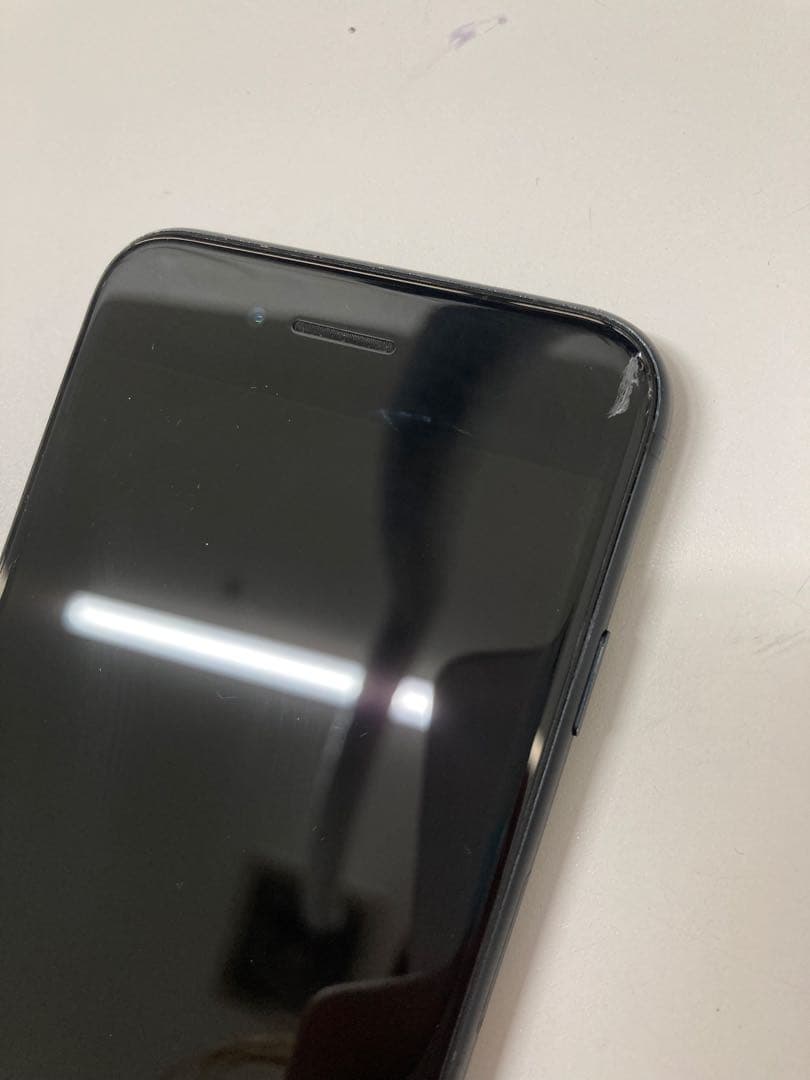 iPhone SE 2 64GB ブラック　SIMフリー　K1988