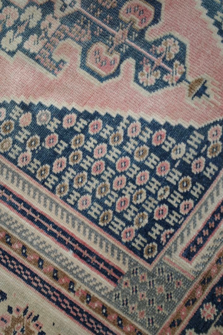 トルコ　コンヤ　ウール100% ヴィンテージ　ラグ