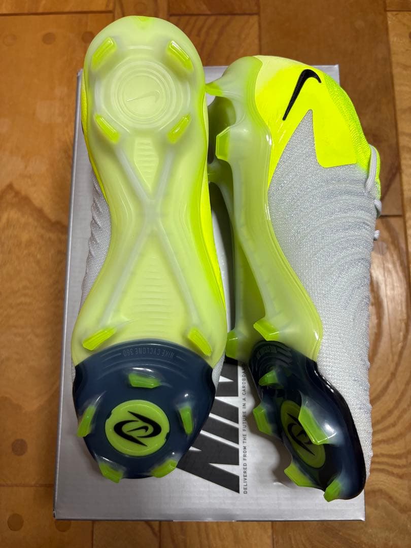 新品　サイズ有　廃盤品　大特価　ナイキ　ファントム GX 2 エリート FG