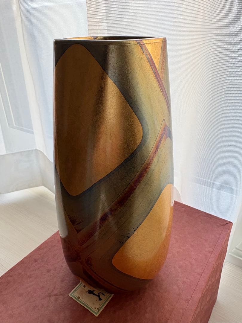 金沢箔芸　金箔の花瓶