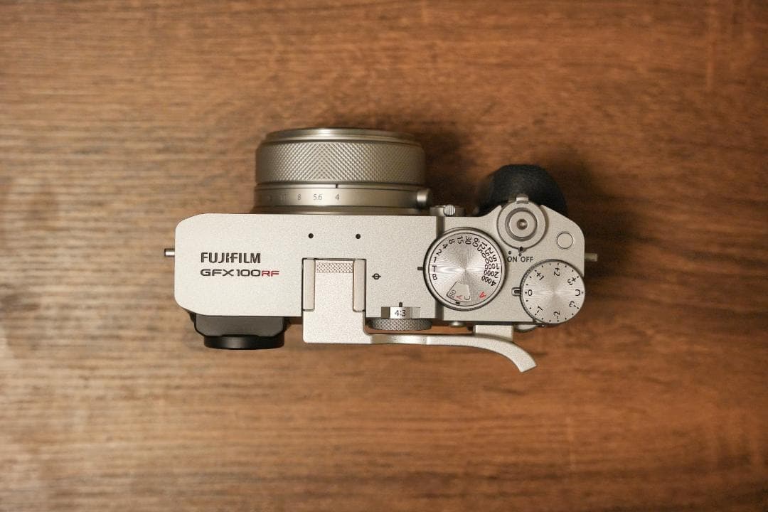 富士フイルム / GFX100RF シルバー アクセサリー付、ストラップのみなし