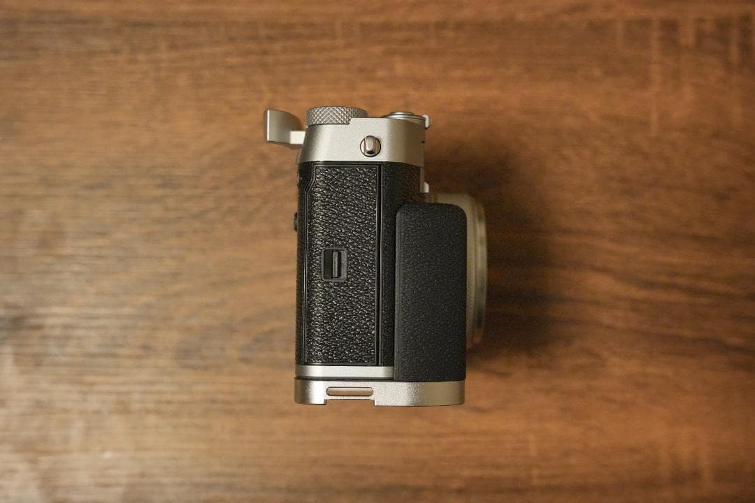 富士フイルム / GFX100RF シルバー アクセサリー付、ストラップのみなし