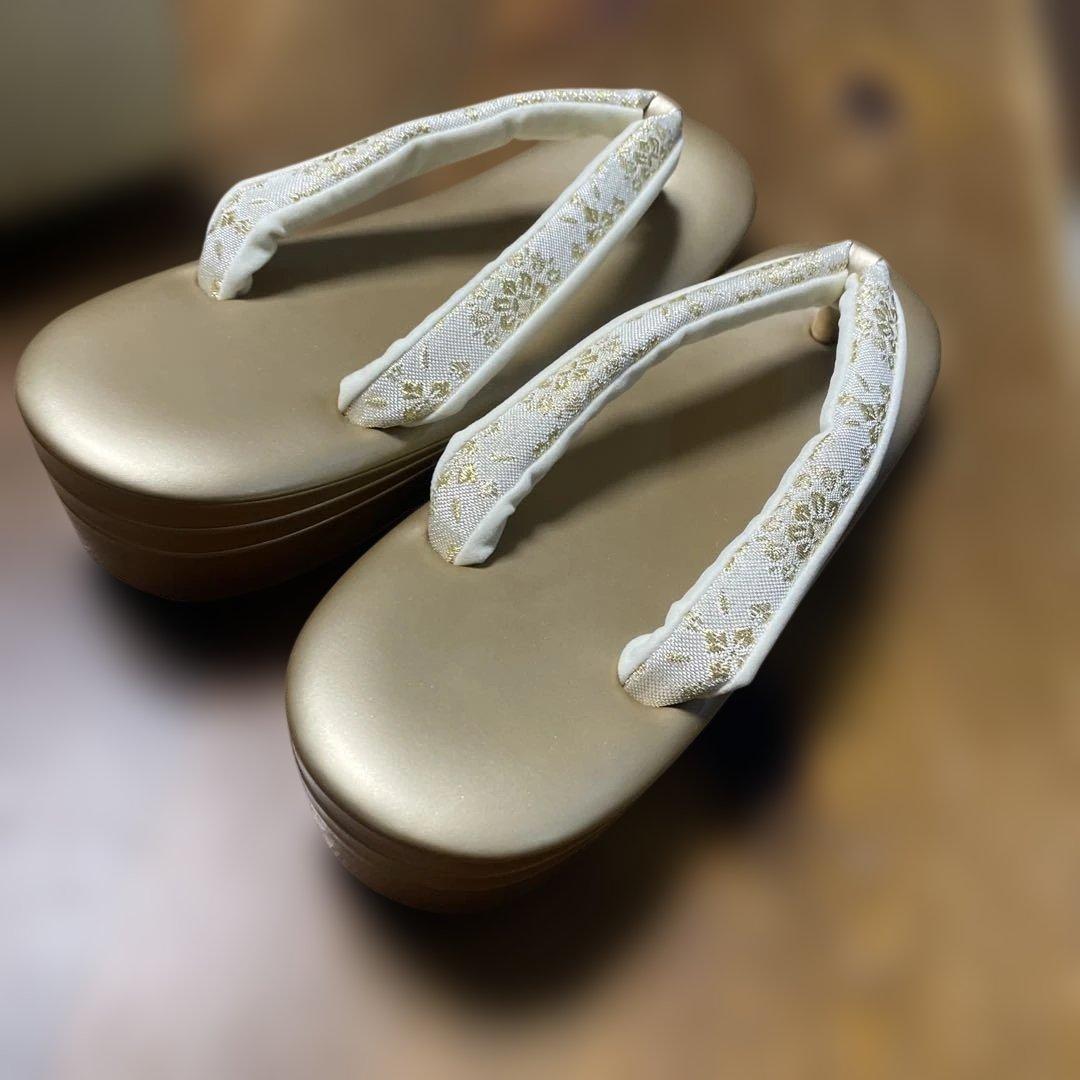 お値下げ　沙織　和装用バッグと草履のセット　結婚式　訪問着　未使用に近い