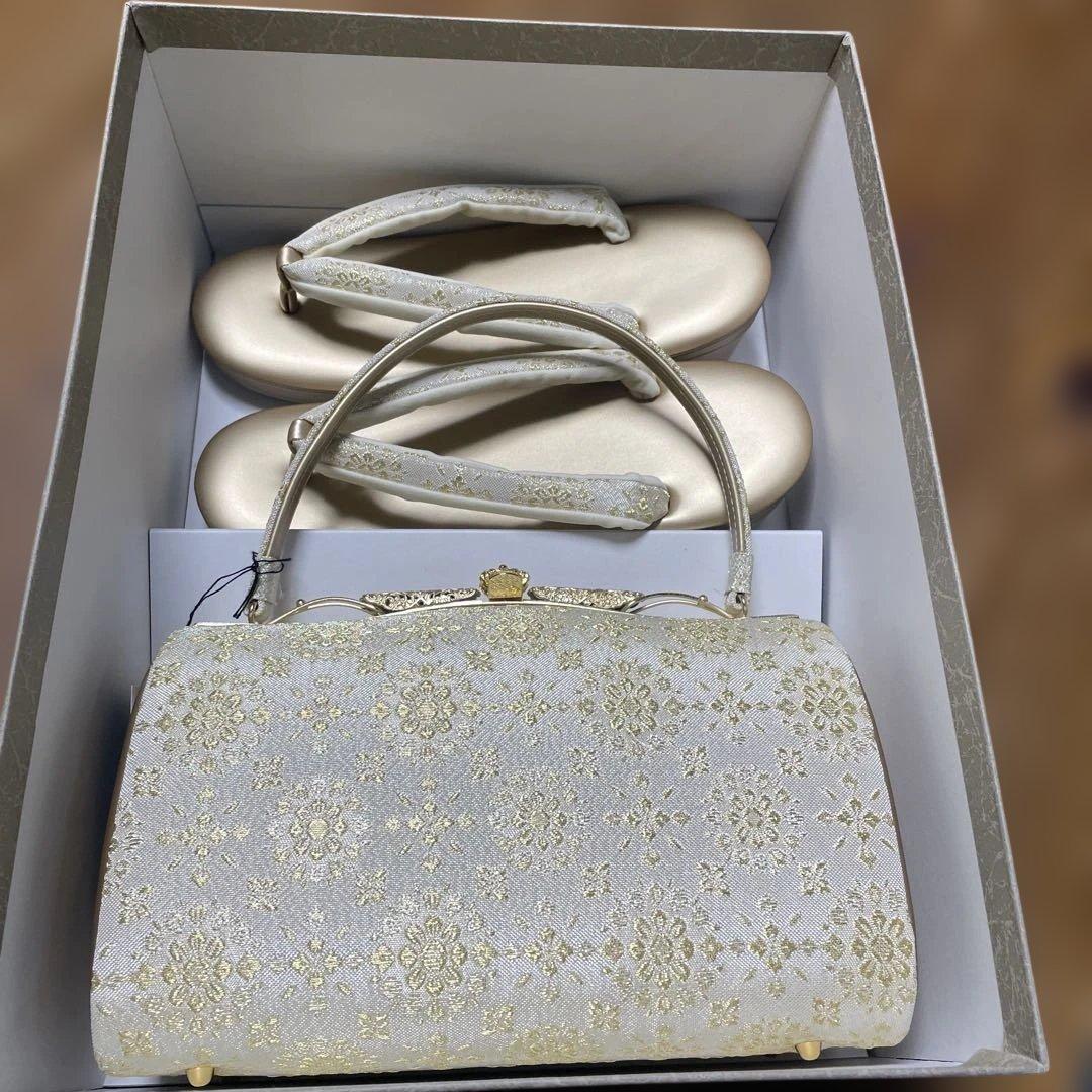 お値下げ　沙織　和装用バッグと草履のセット　結婚式　訪問着　未使用に近い