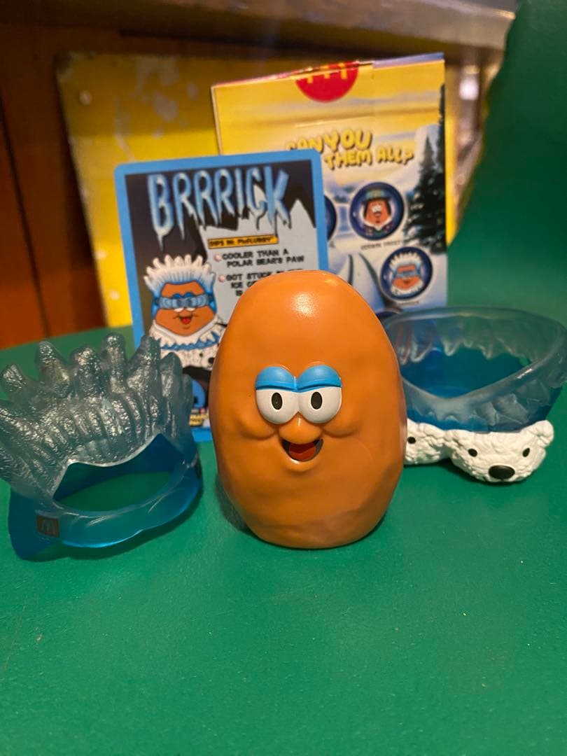 マクドナルド ハッピーミールトイ　カーウィンフロスト ナゲットバディーズ