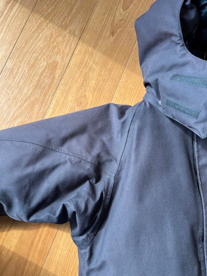 PHD ダウンジャケット　（ピーターハッチンソンデザインズ）