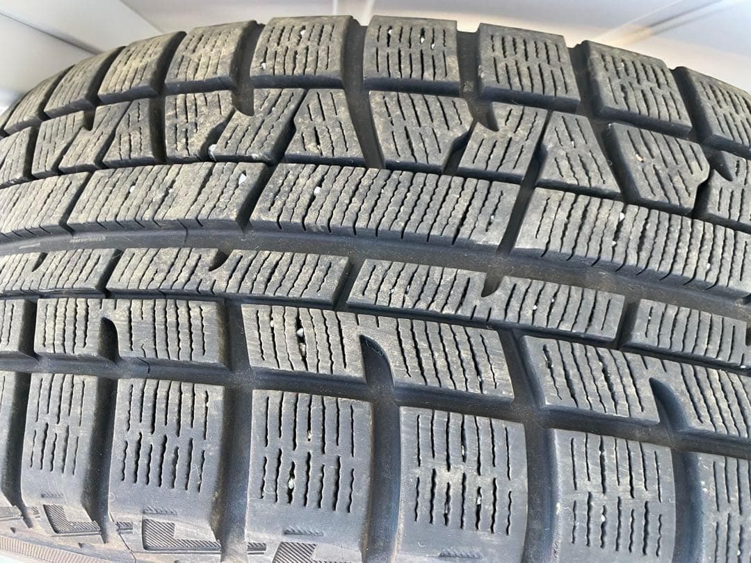 即発送　225/60R17 スタッドレス ヨコハマタイヤ アイスガード