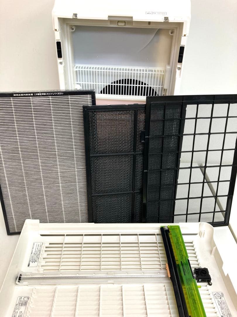 f2-32 日立　空気清浄機 EP-NVG110