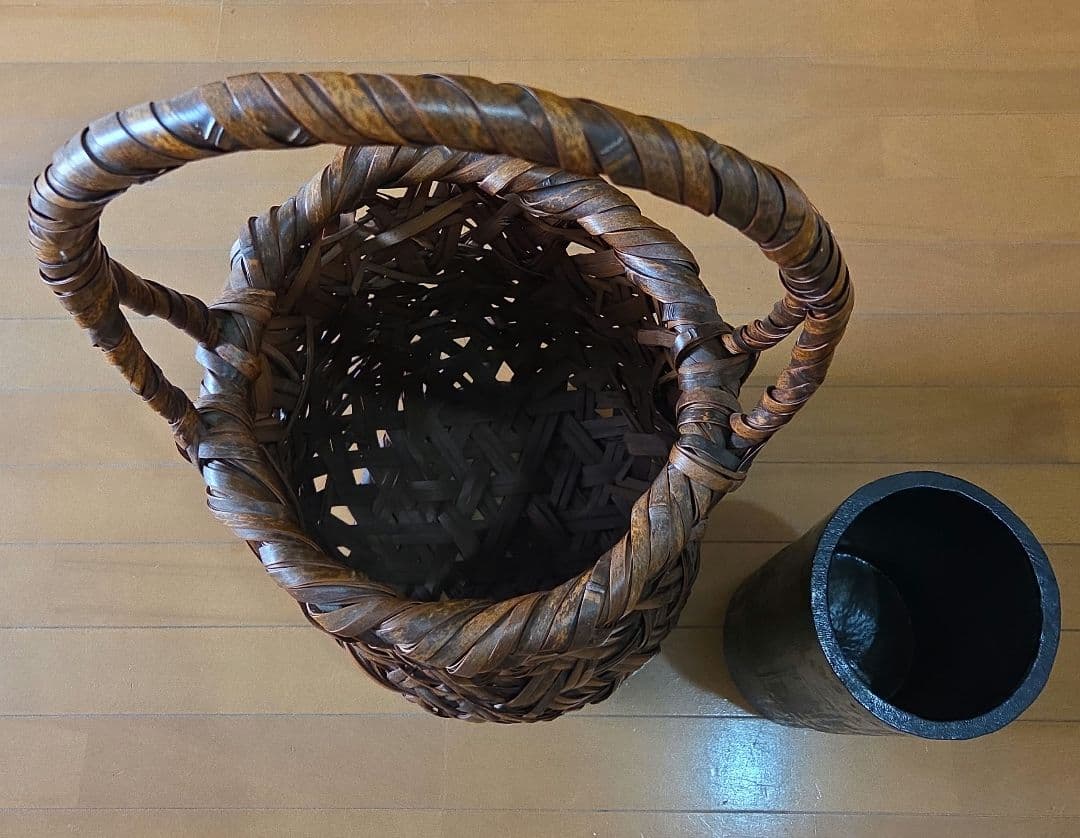 ■ 高さ80cm 大 竹製かご 花器 竹筒付き 民芸 竹花籠 竹手付花籠