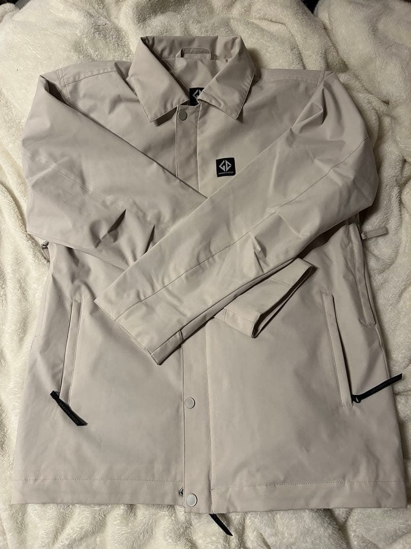 スノーボードウェアー　ジャケット＆パーカーセット売り　新品未使用