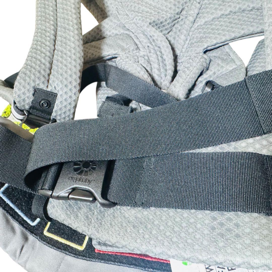 人気【美品】エルゴベビー ErgoBaby オムニブリーズ グラファイトグレー