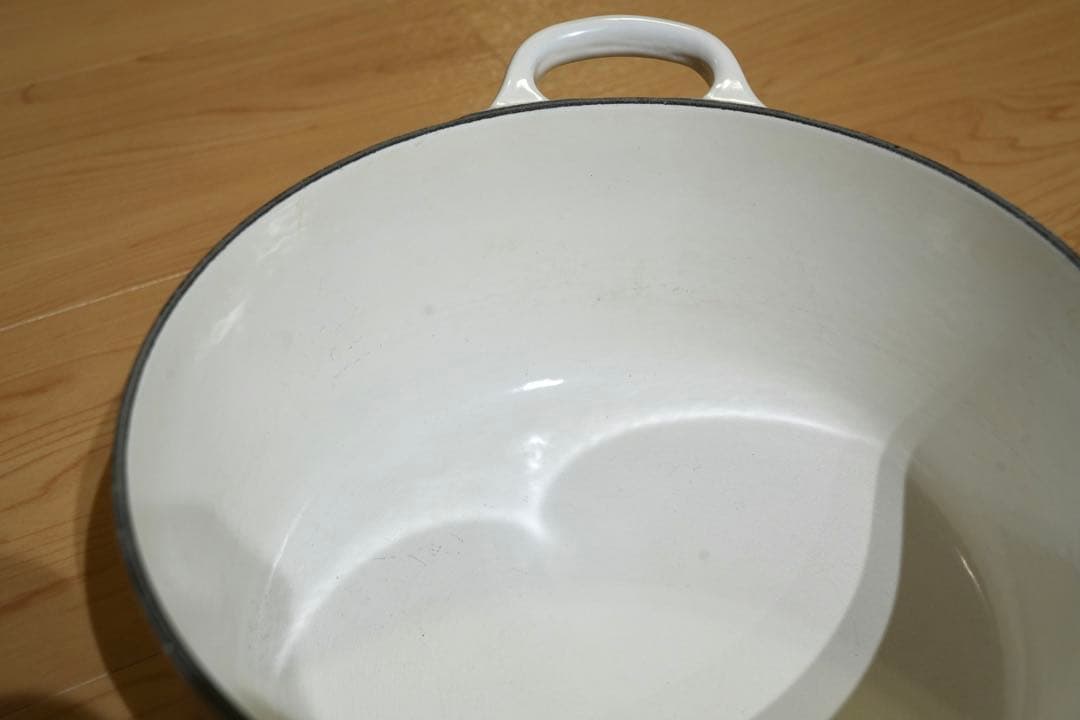 LE CREUSET 両手鍋 22 ホワイト