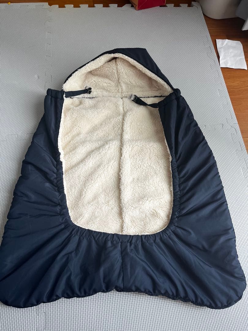 専用　エルゴベビーオムニブリーズ　抱っこ紐用防寒具