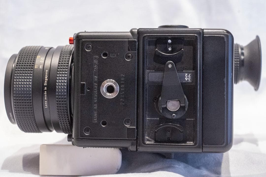 ローライフレックスSL2000F ジャンク　レンズ2本、アダプター、ストロボつき