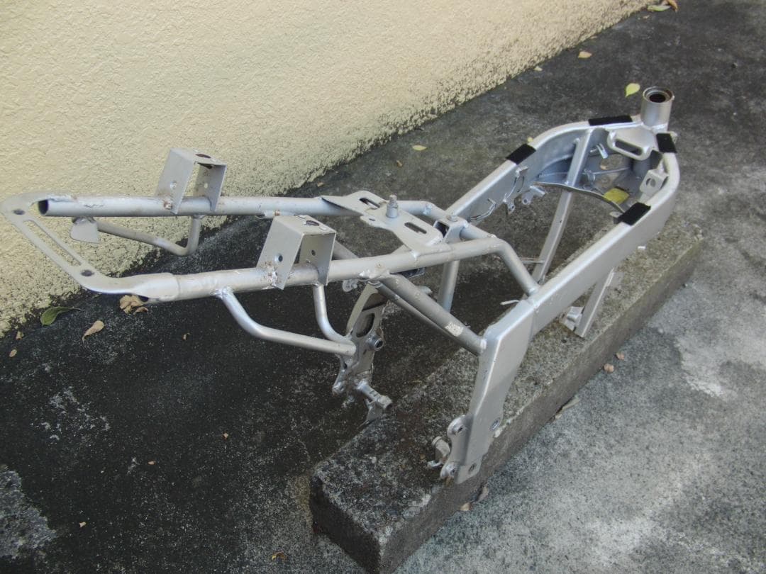 ★NSR50/80 後期型フレーム カット無し、サイドスタンドステー付 書付！