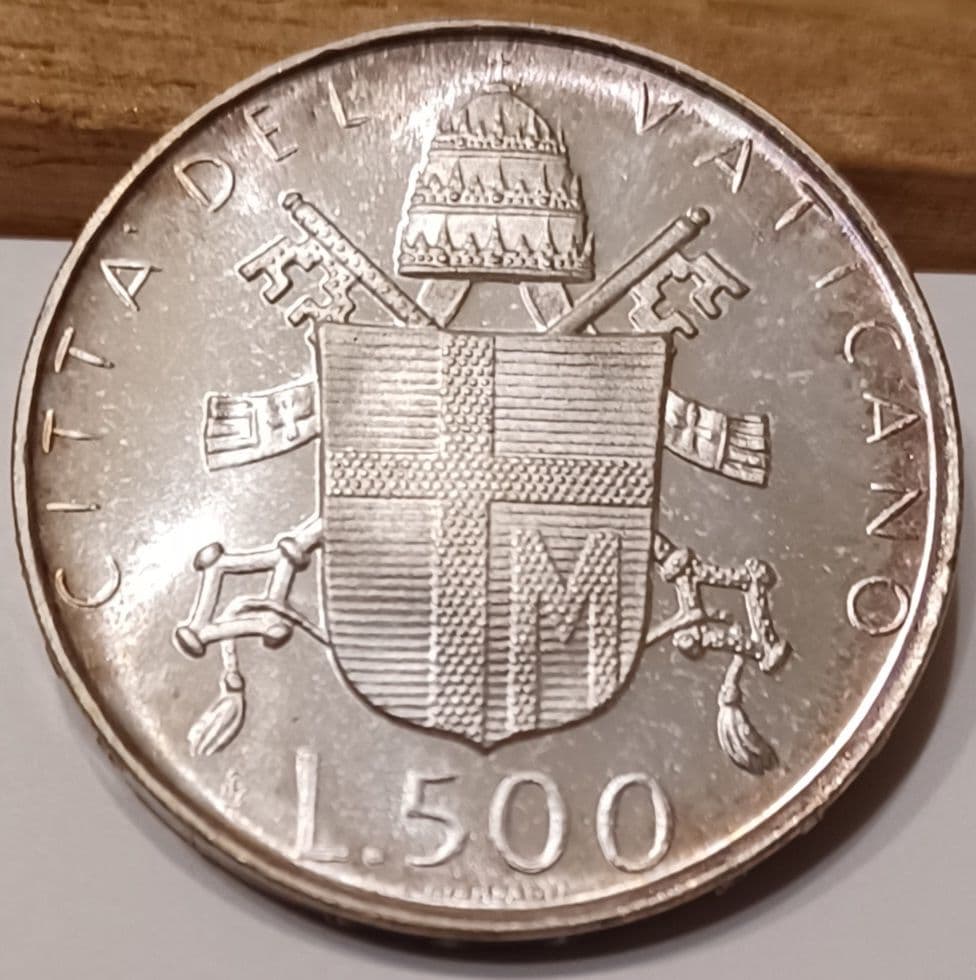 教皇として初めて日本を訪問し世界平和と人権擁護に尽力したヨハネ・パウロ2世の銀貨