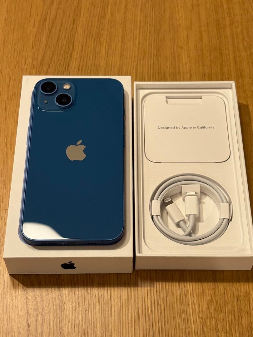 Apple iPhone 13 本体 256GB ブルー