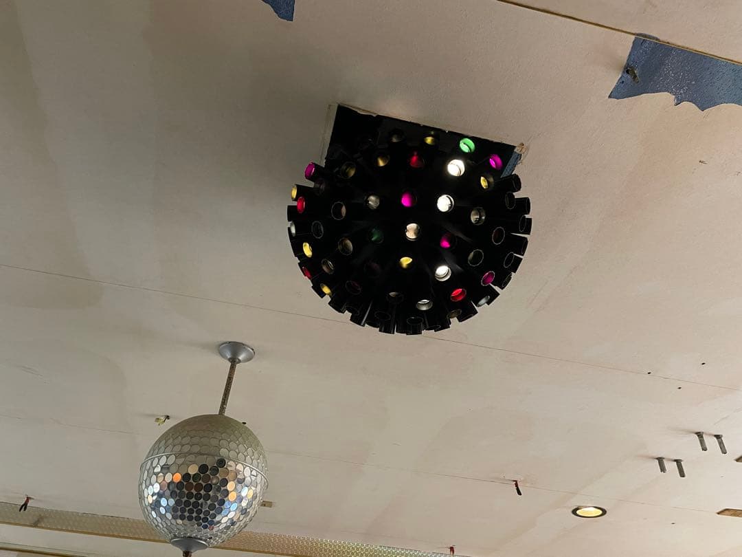 ディスコボール型照明 中型 カラフルライト