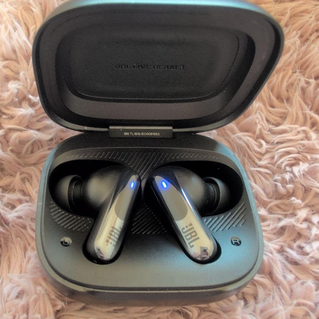 JBL　LIVE　BEAM3 　　　おまけでJBL有線付き