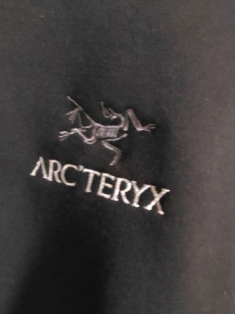 新品未使用アークテリクス エンブレムフリース クルー メンズ M ブラック