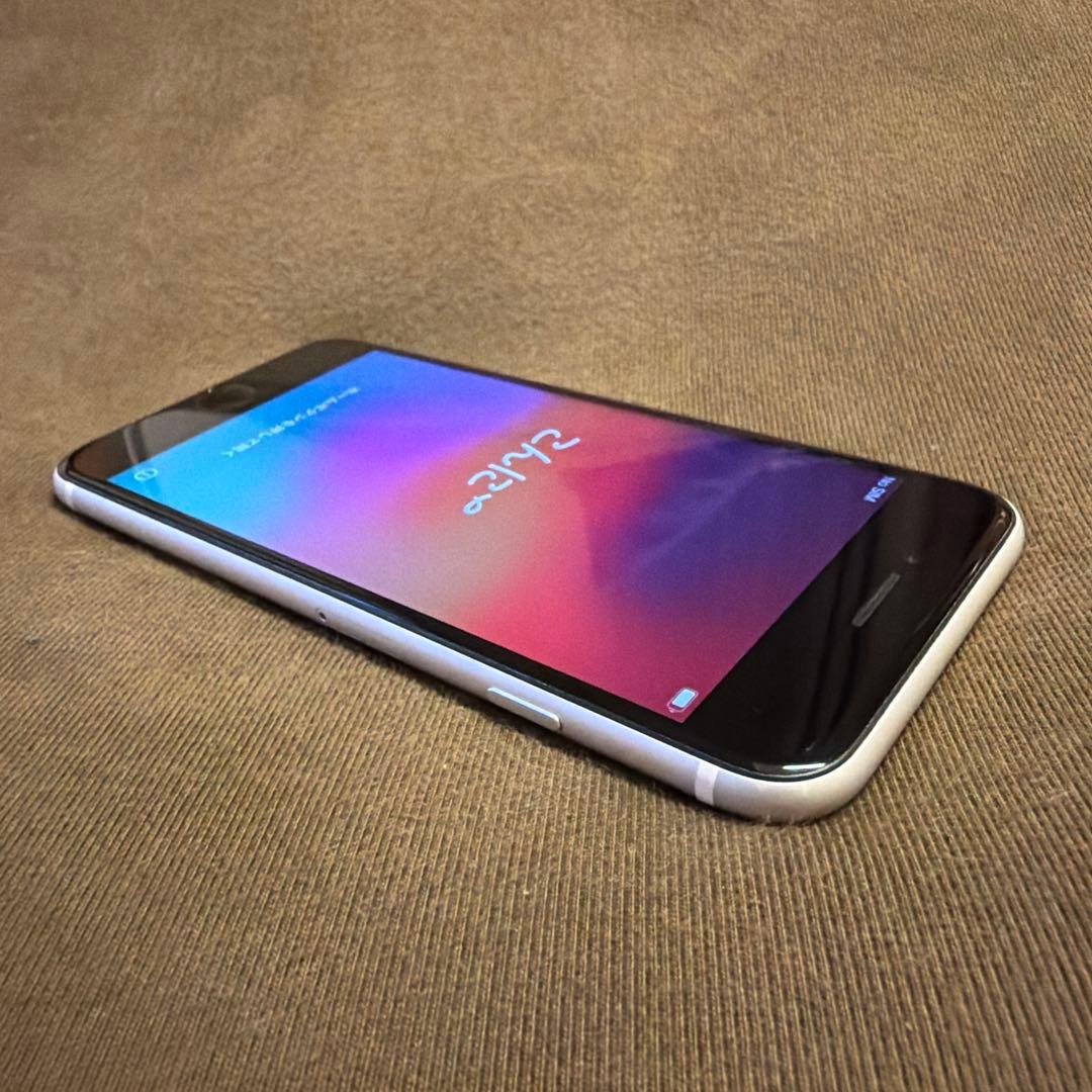 iPhone SE 第2世代 64GB 白 SIMフリー（箱付属品付き）