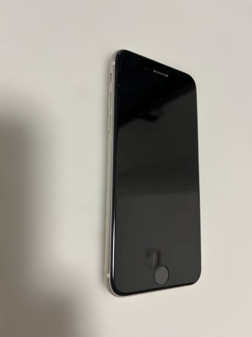 【最短当日発送】iPhone SE3 64GB スターライトSIMフリー