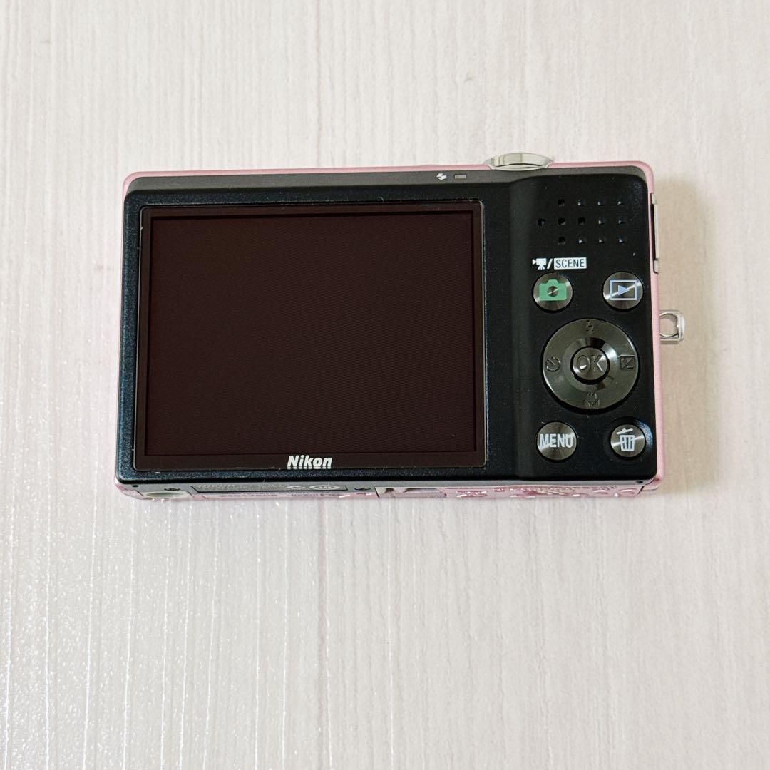 2471【希少品】Nikon ニコン COOLPIX S570 ピンク