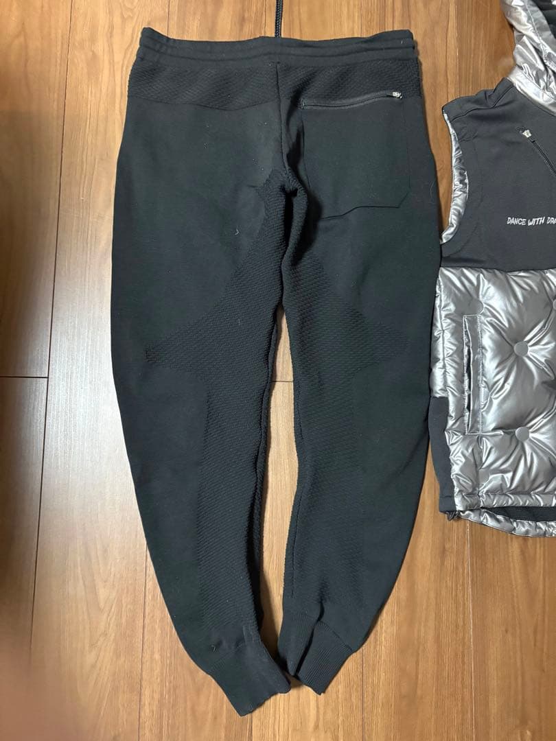 レア品　ダンスウィズドラゴン　ダウンベスト、ニットパンツセット　サイズL