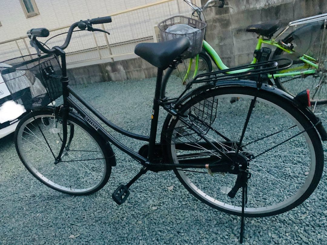 黒色 シティサイクル 26インチ 前バスケット付き