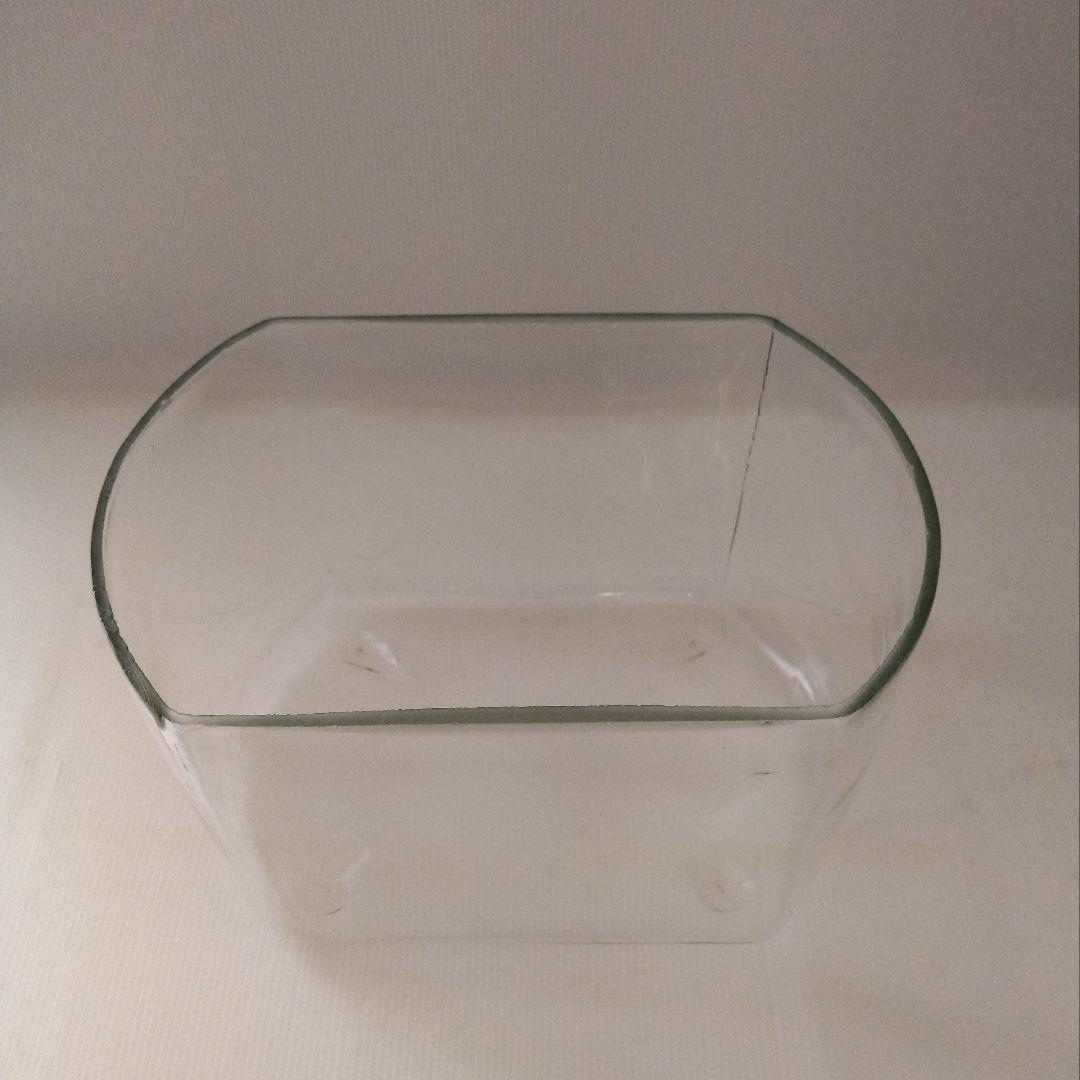 ゆらゆらガラス 楕円型 足付き 水槽