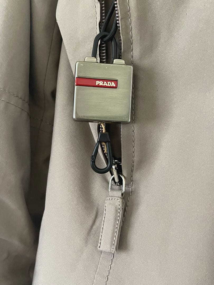 PRADA 中棉ジャケットTg.40