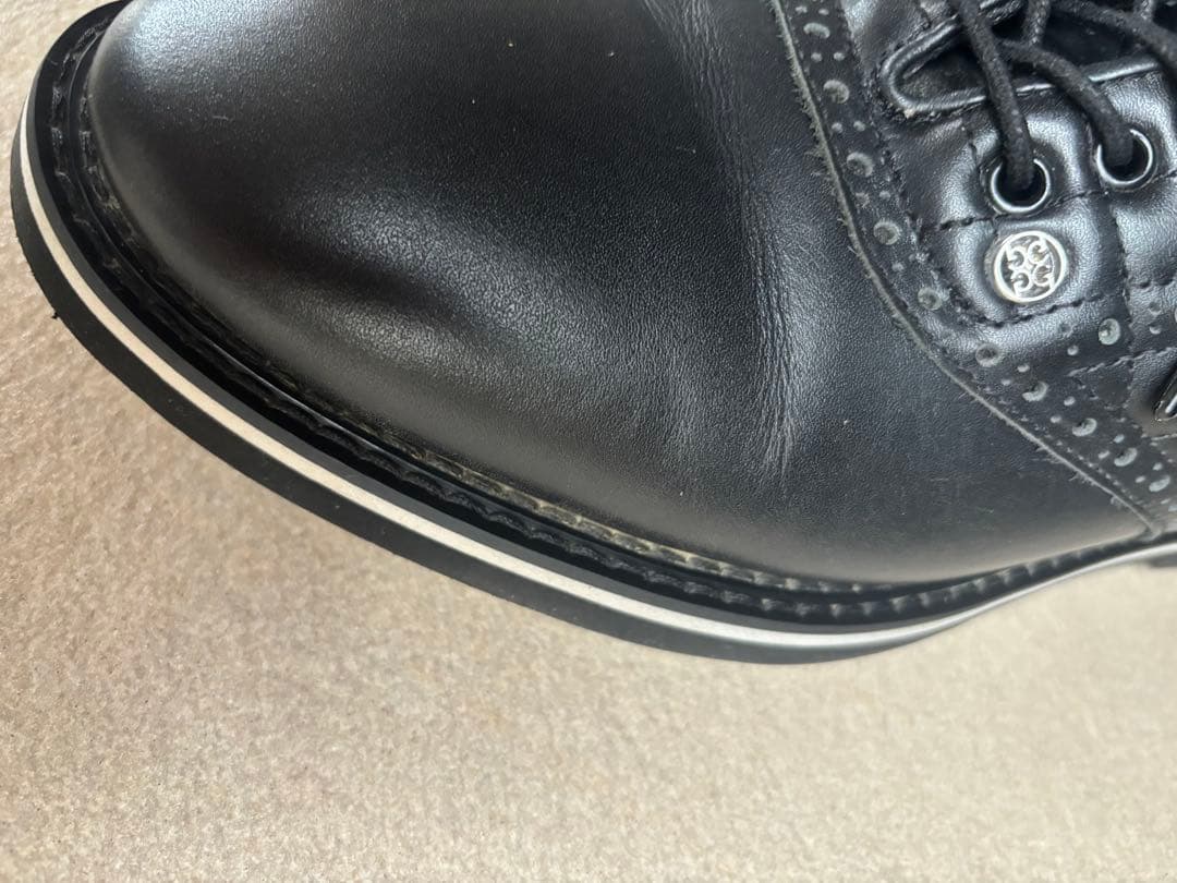 美品G/FOREメンズ牛革レザーガリバンダースパイクレス　ゴルフシューズ　箱あり