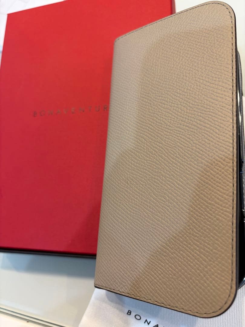 【値下げしました】ボナベンチュラiPhone17ダイアリーケース　ノービレレザー