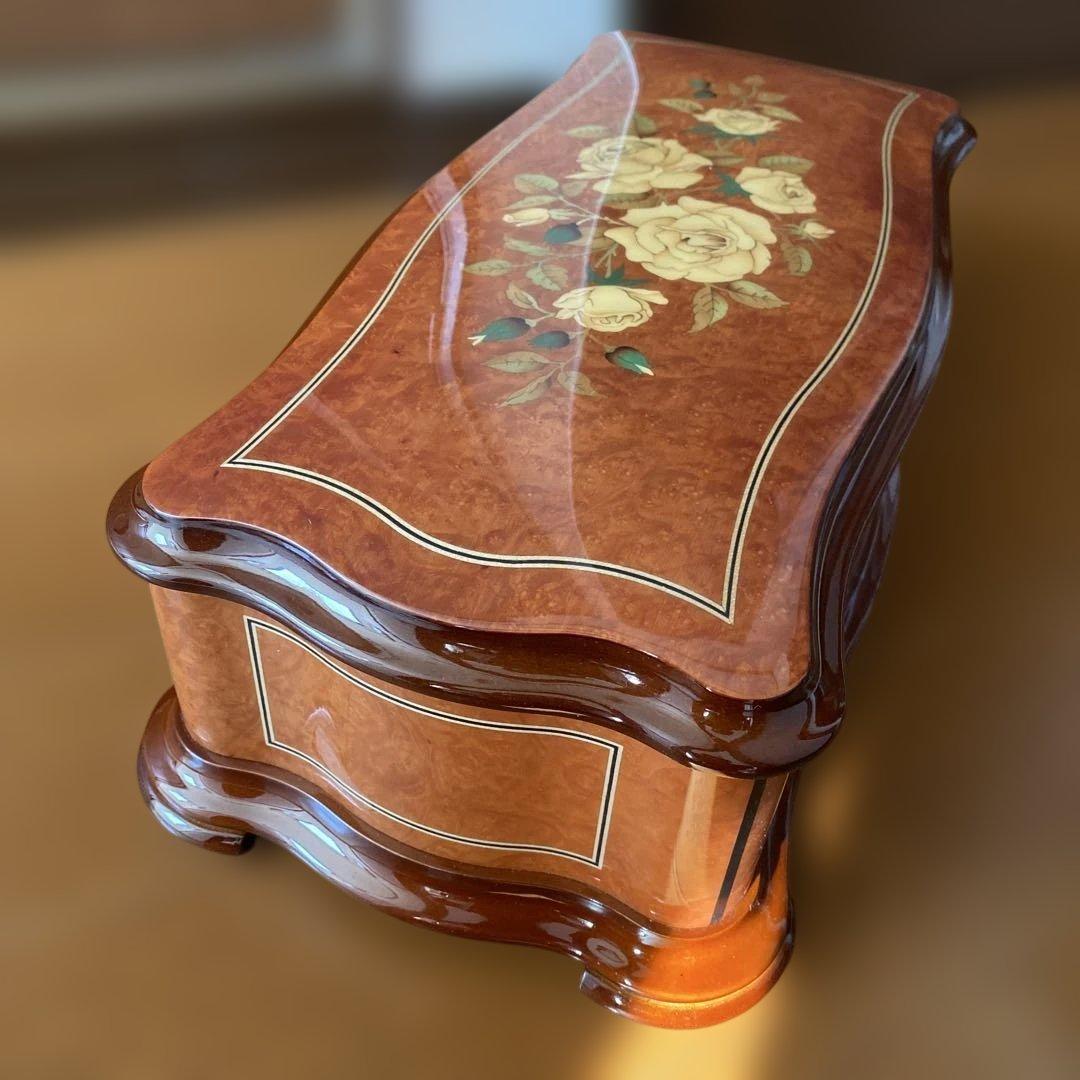 リュージュオルゴール　カノン　144弁　ホワイトローズ　スイス製　廃盤品　希少