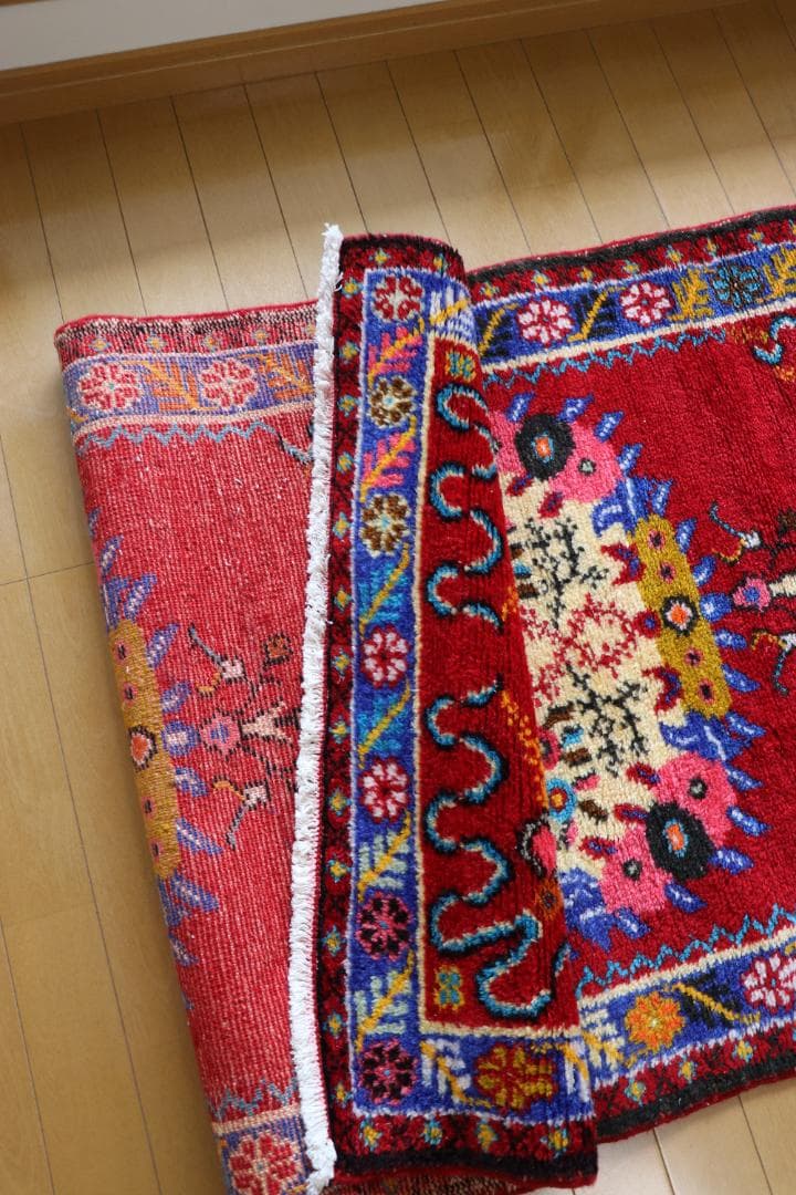 ＜１点物＞　ヴィンテージ　ギュネイ　ラグ 　１５７× ７７ cm